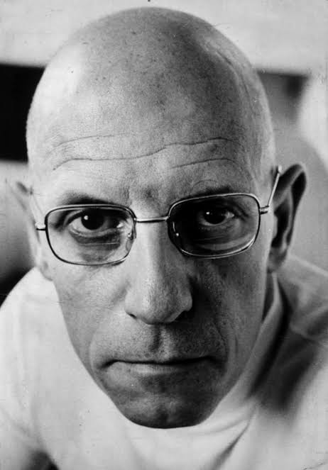 El Pensamiento de Michel Foucault: una Guía Brillante